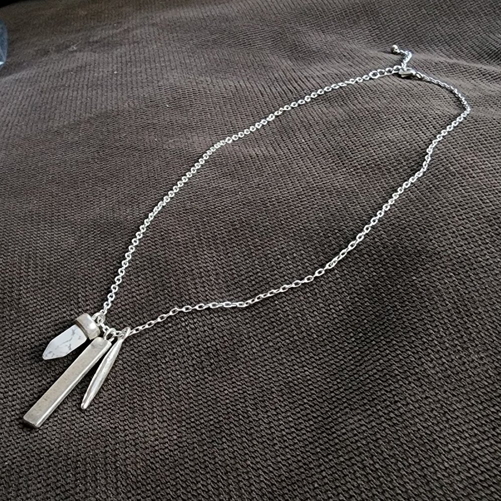 Universal Thread Howlite Peace-Tranquility-Mindfulness 18 Inch Necklace